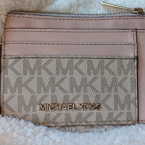 Michael Kors Handbags - Micheal Kors Jet Travel Double Sided Card Case In Powder Blush